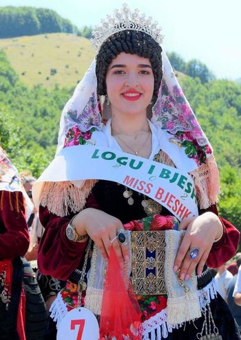 Logu i Bjeshkëve”, malësia zgjedh më të bukurën - albanian