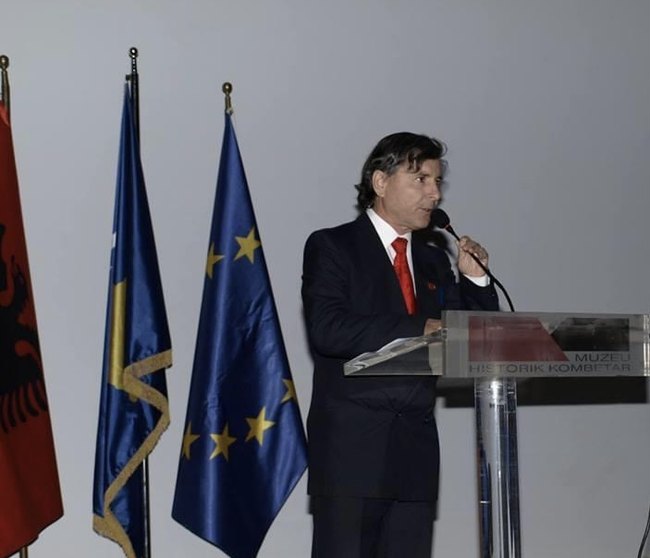 Albert Zholi (Facebook)