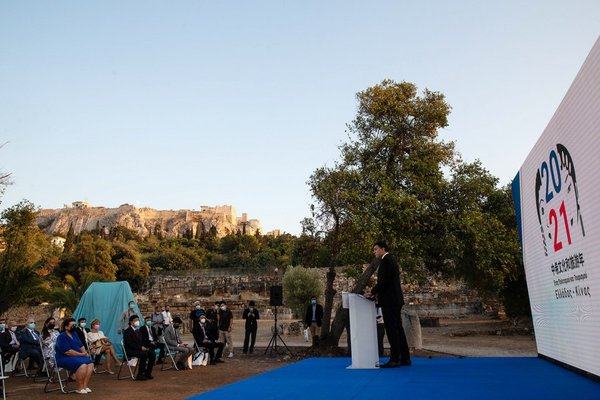 Shkembimet kulturore Greqi - Kine (Foto Womenofchina)