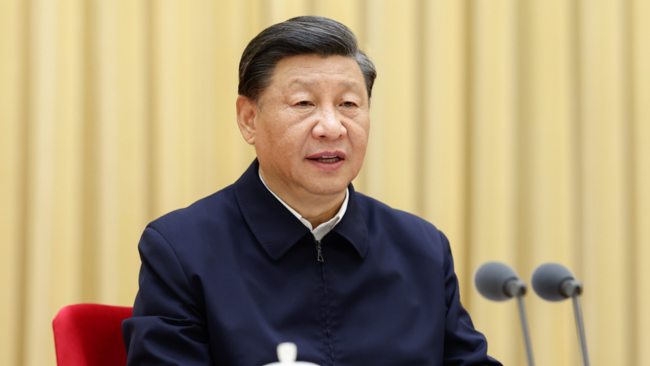 Presidenti kinez Xi Jinping, njëherësh sekretar i përgjithshëm i Komitetit Qendror të PKK-së dhe kryetar i Komisionit Qendror Ushtarak/ Xinhua
