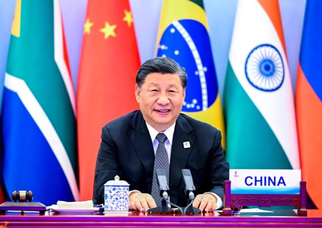 Ο Κινέζος Πρόεδρος Σι Τζινπίνγκ φιλοξενεί την 14η Σύνοδο Κορυφής των BRICS μέσω τηλεδιάσκεψης στο Πεκίνο, πρωτεύουσα της Κίνας, στις 23 Ιουνίου 2022. (φωτογραφία/Xinhua)