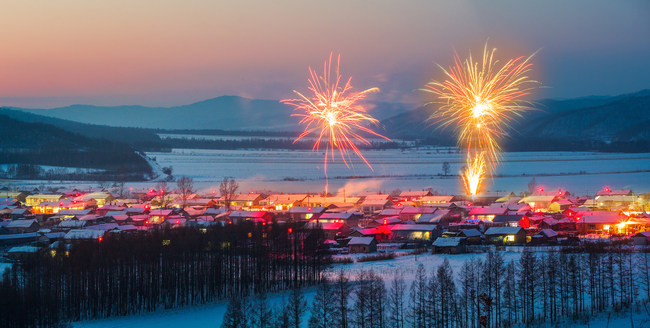 Xiaonanhe falu a több száz piros lampionnal