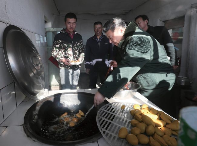 Il 24 gennaio 2017, il segretario generale Xi Jinping ha visitato la città di Zhangjiakou, nella provincia di Hebei, per ispezionare il lavoro di sradicamento della povertà