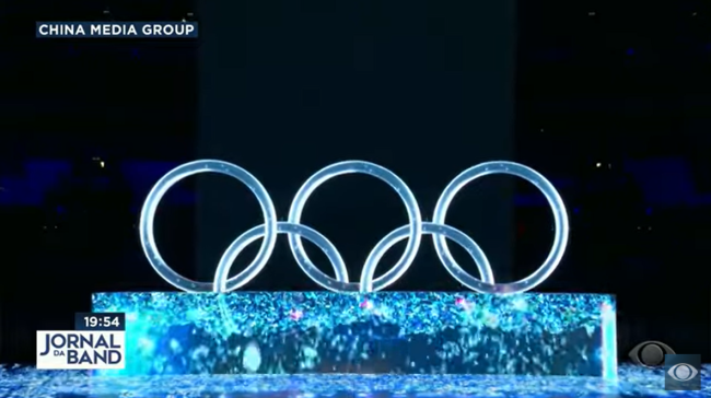A Rede Bandeirantes veiculou reportagem sobre a cerimônia de abertura dos Jogos Olímpicos de Inverno de Beijing utilizando materiais do CMG