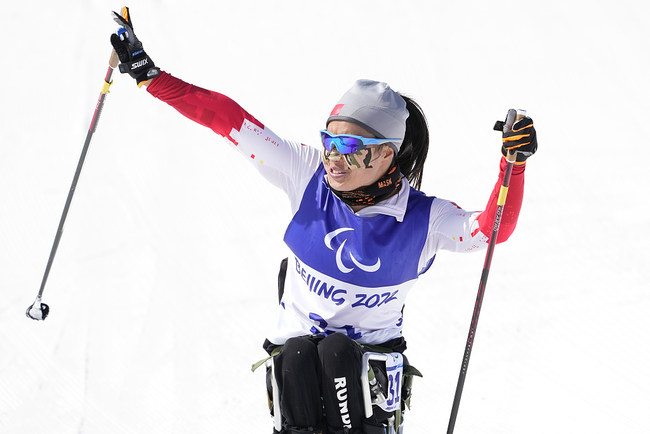 Yang Hongqiong, campioană la distanța lungă poziția în șezut (feminin).