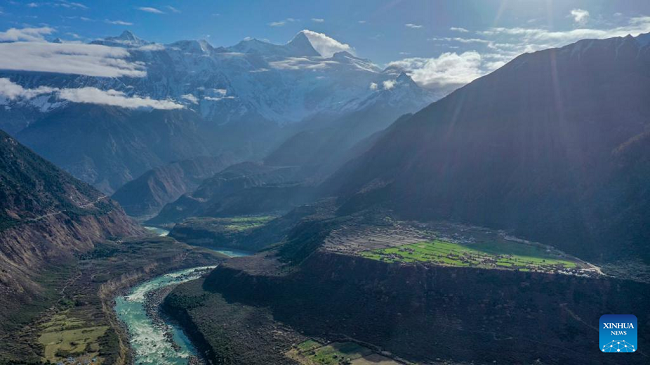 Očaravajuća planina Namjagbarva u Njingčiju