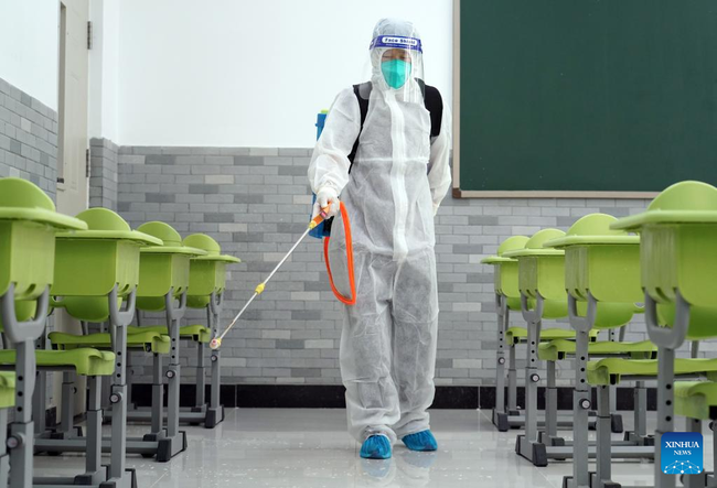 U Pekingu priprema ispita za upis na fakultete U Pekingu priprema ispita za upis na fakultete