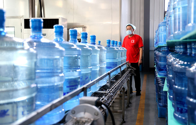 Dostignut vrhunac u proizvodnji i prodaji flaširane vode