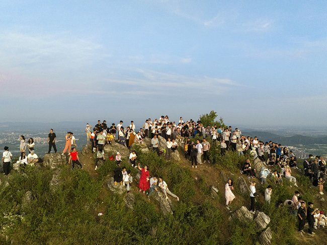 Izlazak sunca u Sijangjangu